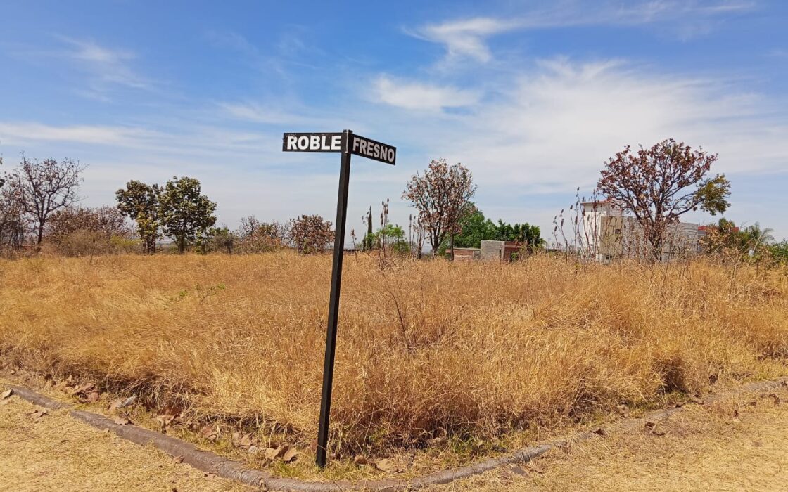 VENTA DE LOTE   FRACCIONAMIENTO RECIDENCIAL CAMPRESTRE PASEO DE LOS ENCINOS