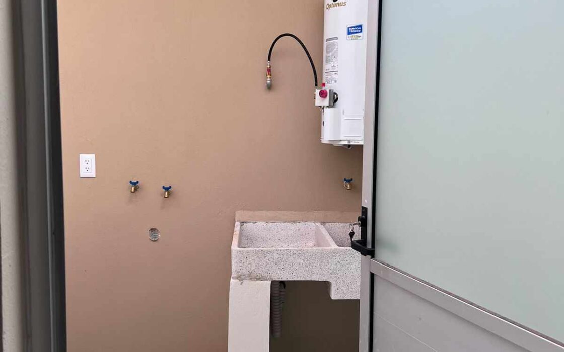 CASA FRACCIONAMIENTO REAL COLONIAS