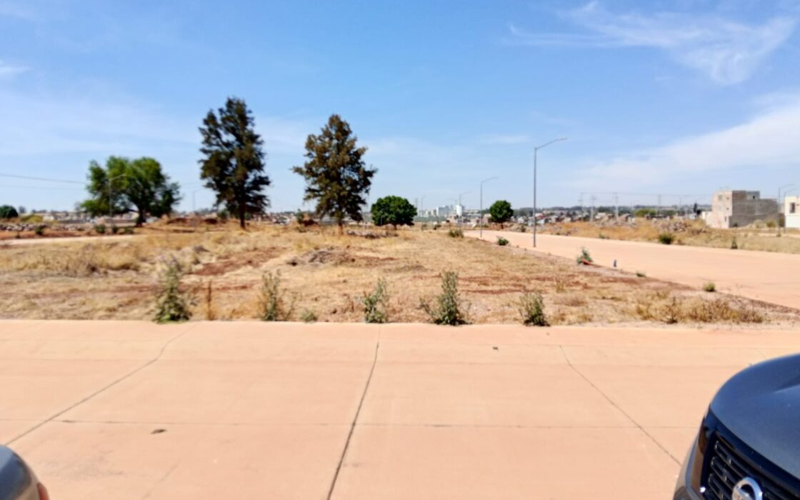 VENTA DE TERRENO FRACCIONAMIENTO LA CALMA